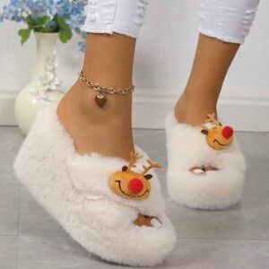 Women's Fluffy Reindeer Slippers - White
